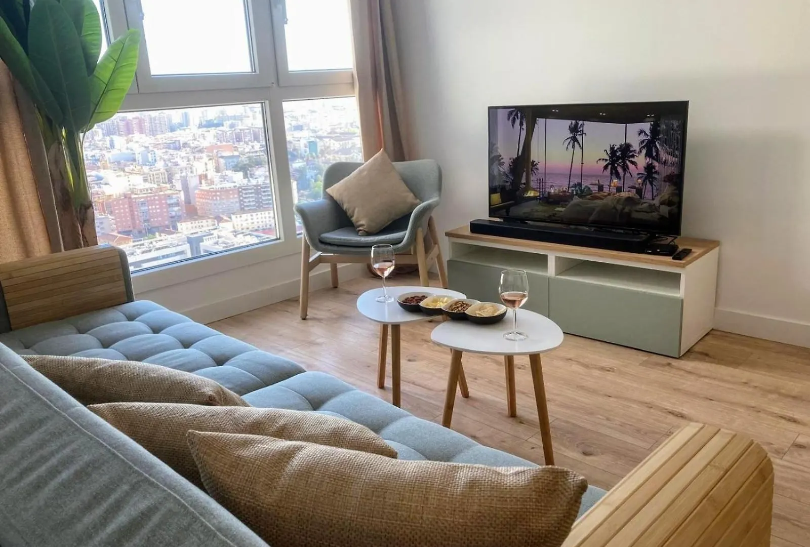 Happy Travel Urban Sky 25F Apartment Malaga